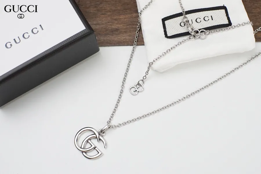 【GUCCI】ネックレス、新しいネックレス万能シンプルファッションオーナメント