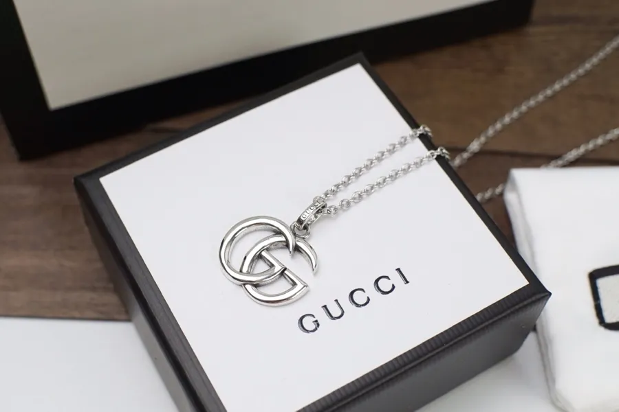 【GUCCI】ネックレス、新しいネックレス万能シンプルファッションオーナメント