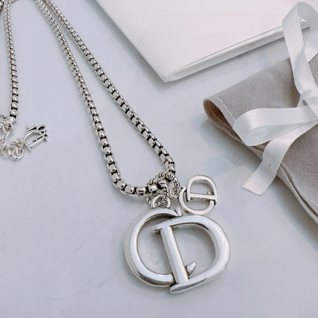 【DIOR】ネックレス、新しいネックレス万能シンプルファッションオーナメント240812