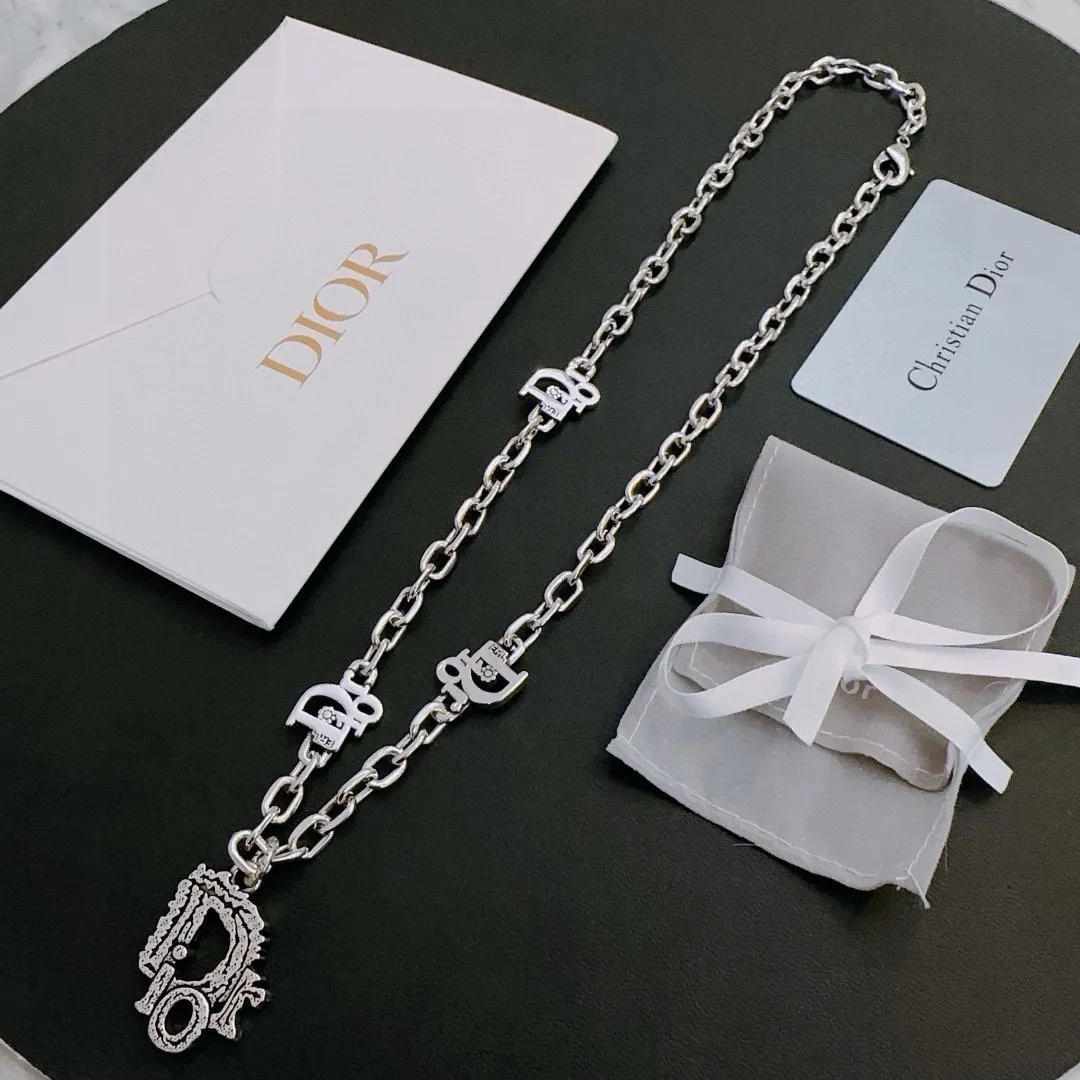 【DIOR】ネックレス、新しいネックレス万能シンプルファッションオーナメント240812