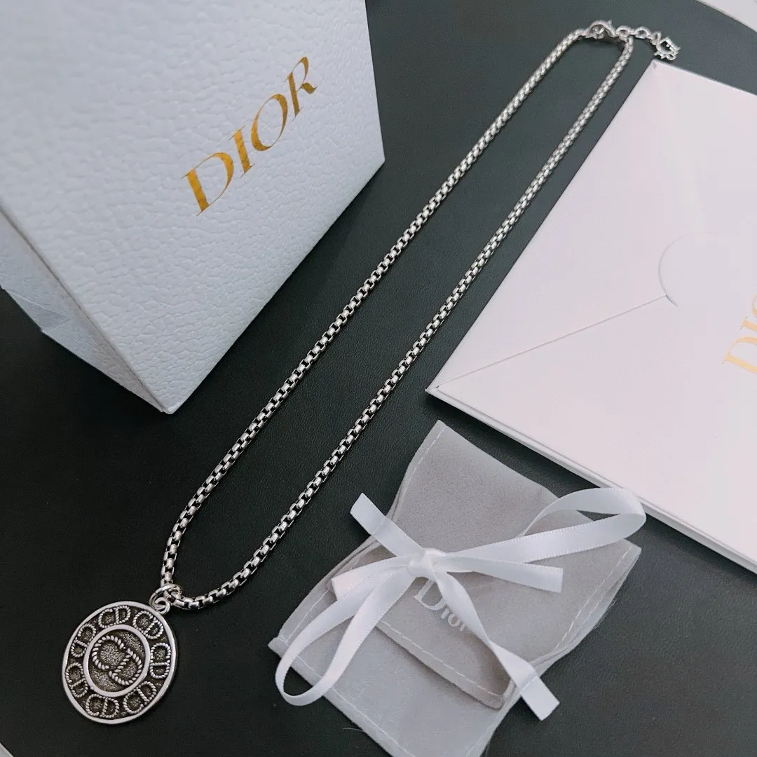 【DIOR】ネックレス、新しいネックレス万能シンプルファッションオーナメント240812