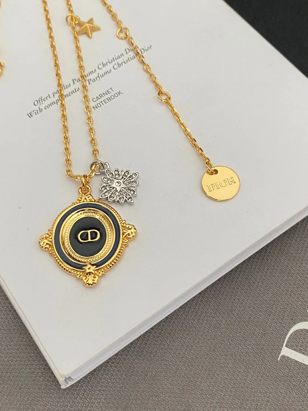 【DIOR】ネックレス、新しいネックレス万能シンプルファッションオーナメント