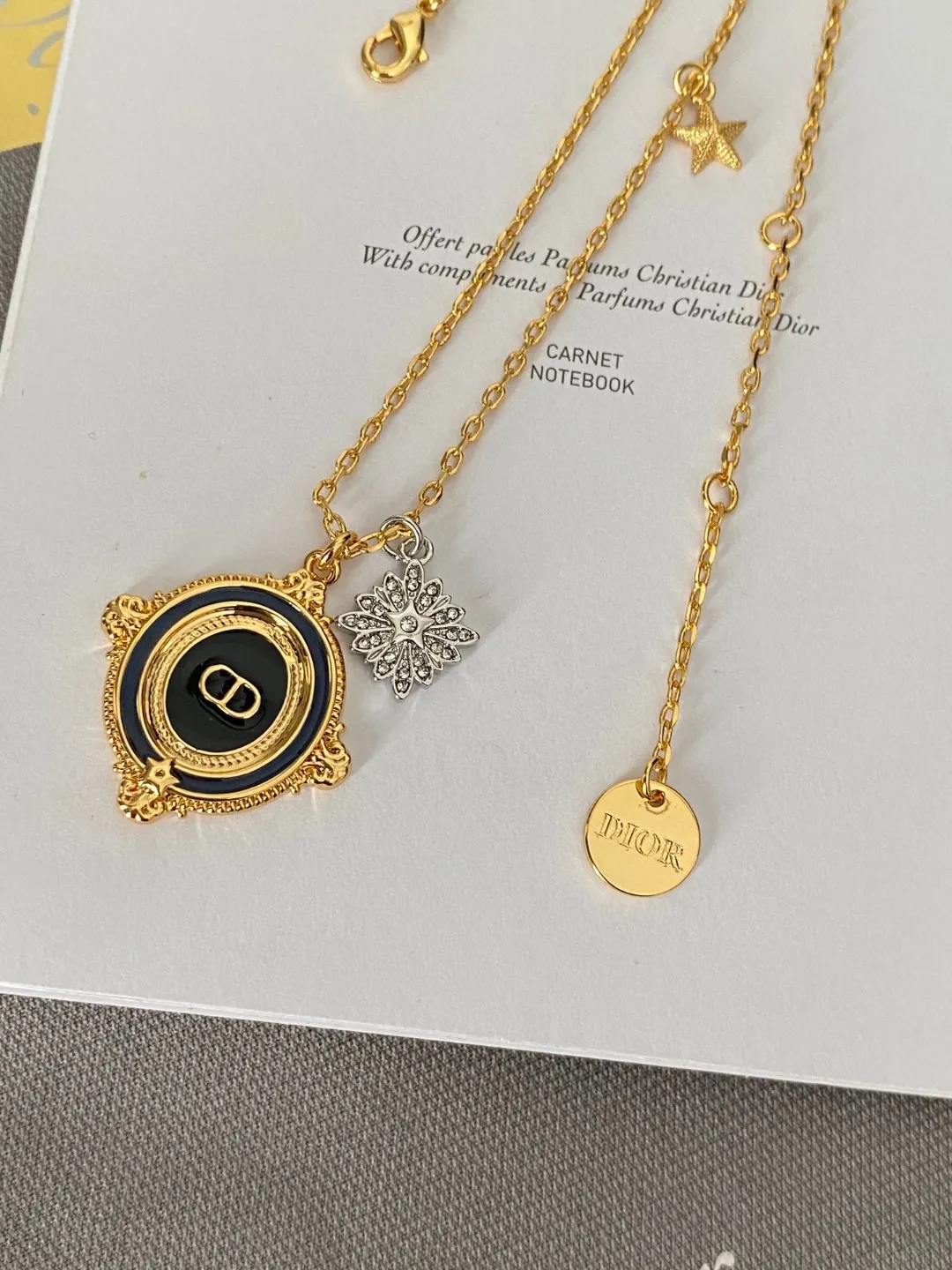 【DIOR】ネックレス、新しいネックレス万能シンプルファッションオーナメント