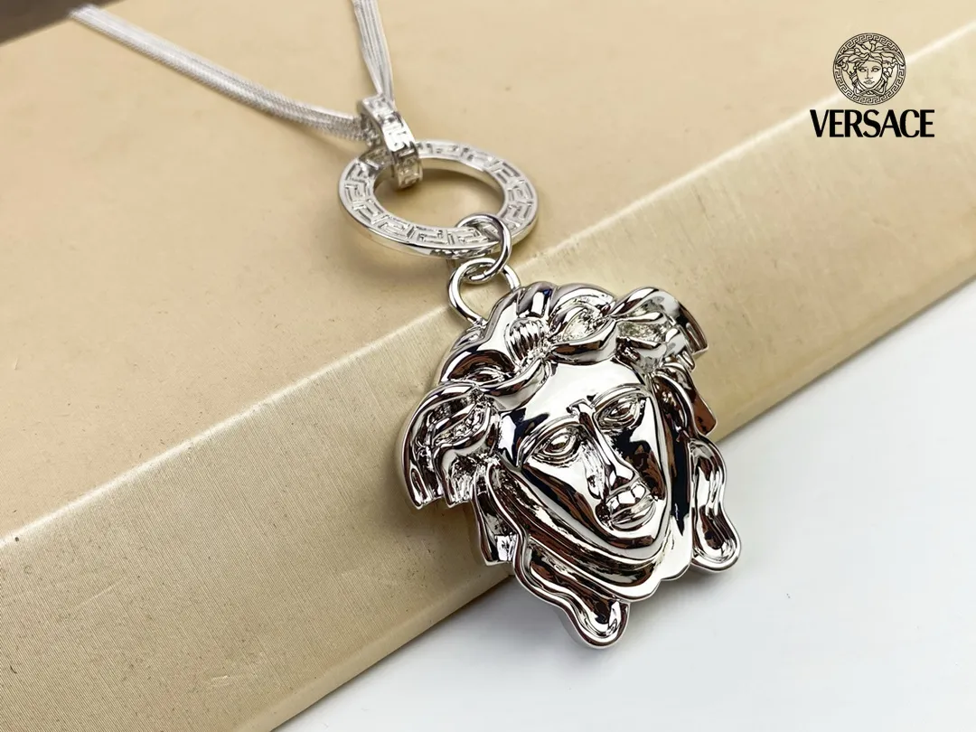 【VERSACE】ネックレス、新しいネックレス万能シンプルファッションオーナメント 2474
