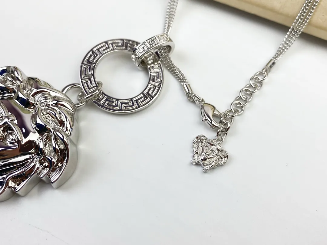 【VERSACE】ネックレス、新しいネックレス万能シンプルファッションオーナメント 2474