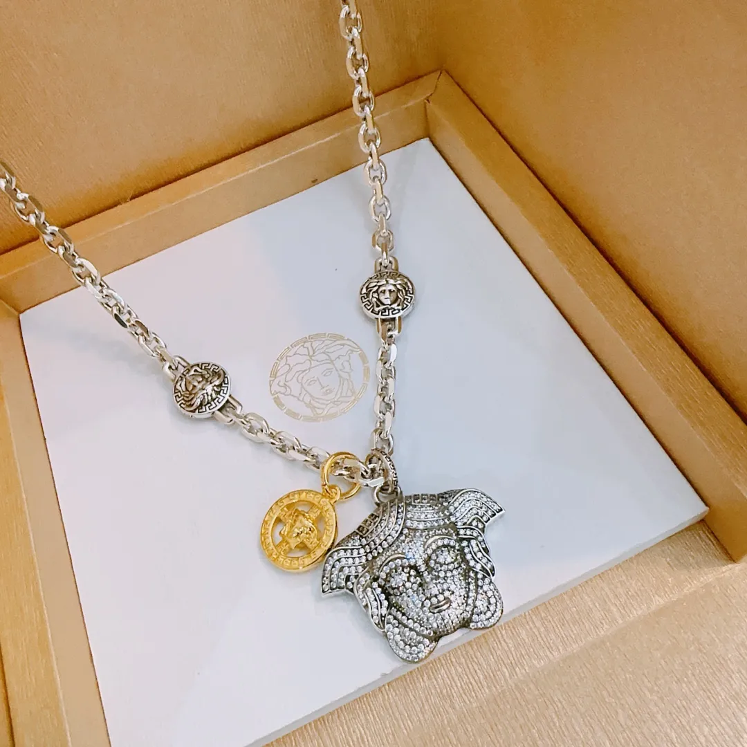 【VERSACE】ネックレス、新しいネックレス万能シンプルファッションオーナメント 2474
