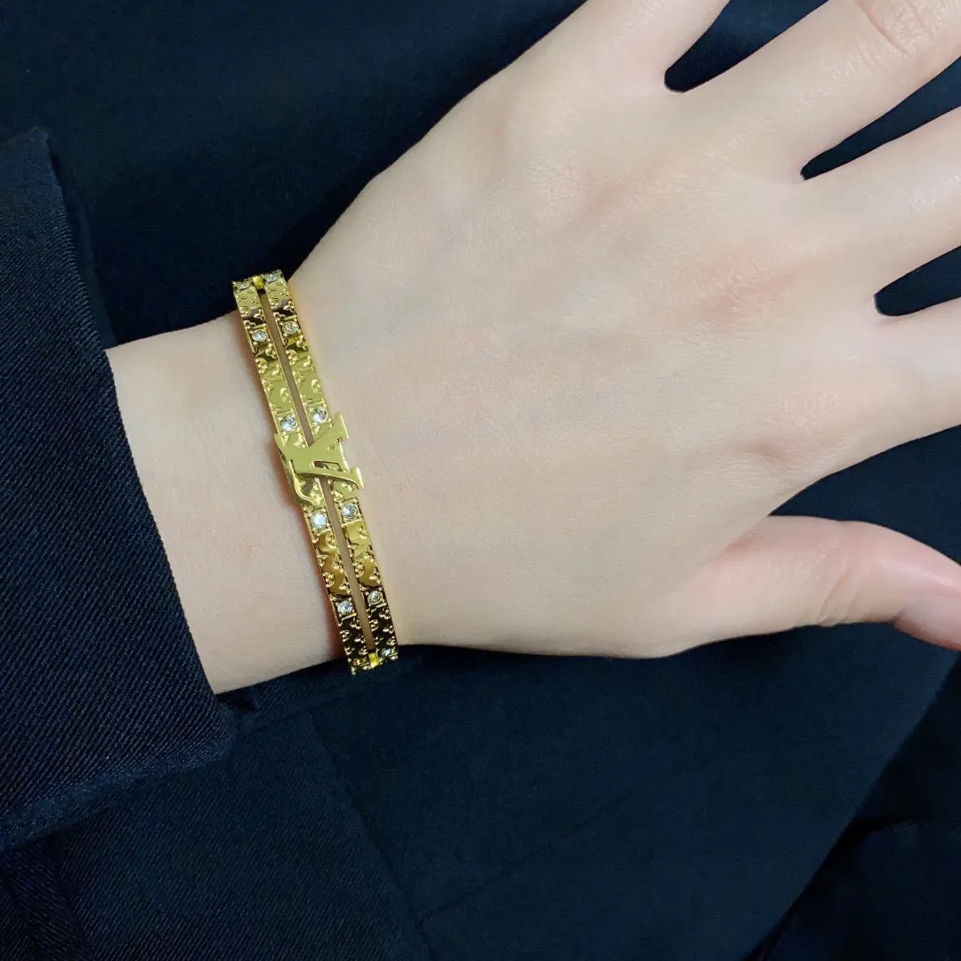 【LOUIS VUITTON】ブレスレット、ファッションシンプルなスタイル