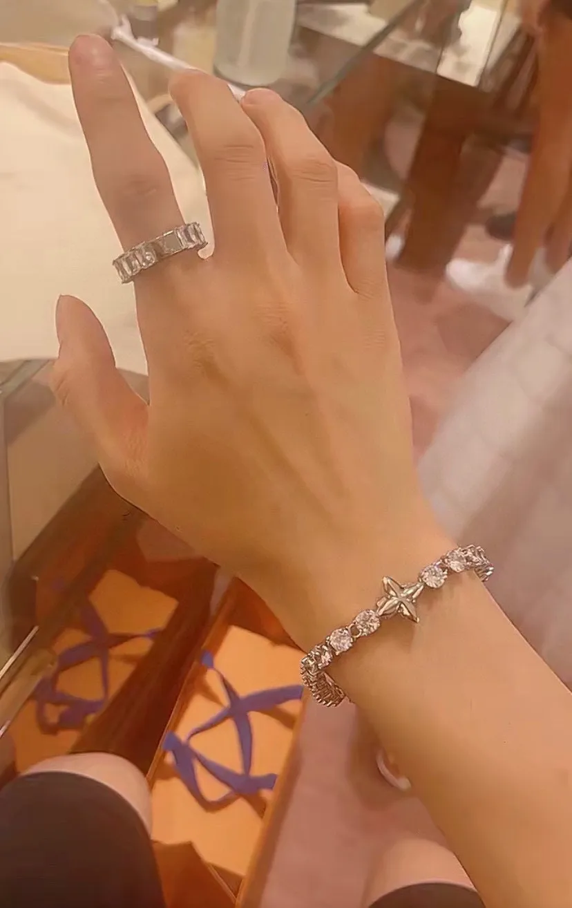 【LOUIS VUITTON】ブレスレット、ファッションシンプルなスタイル