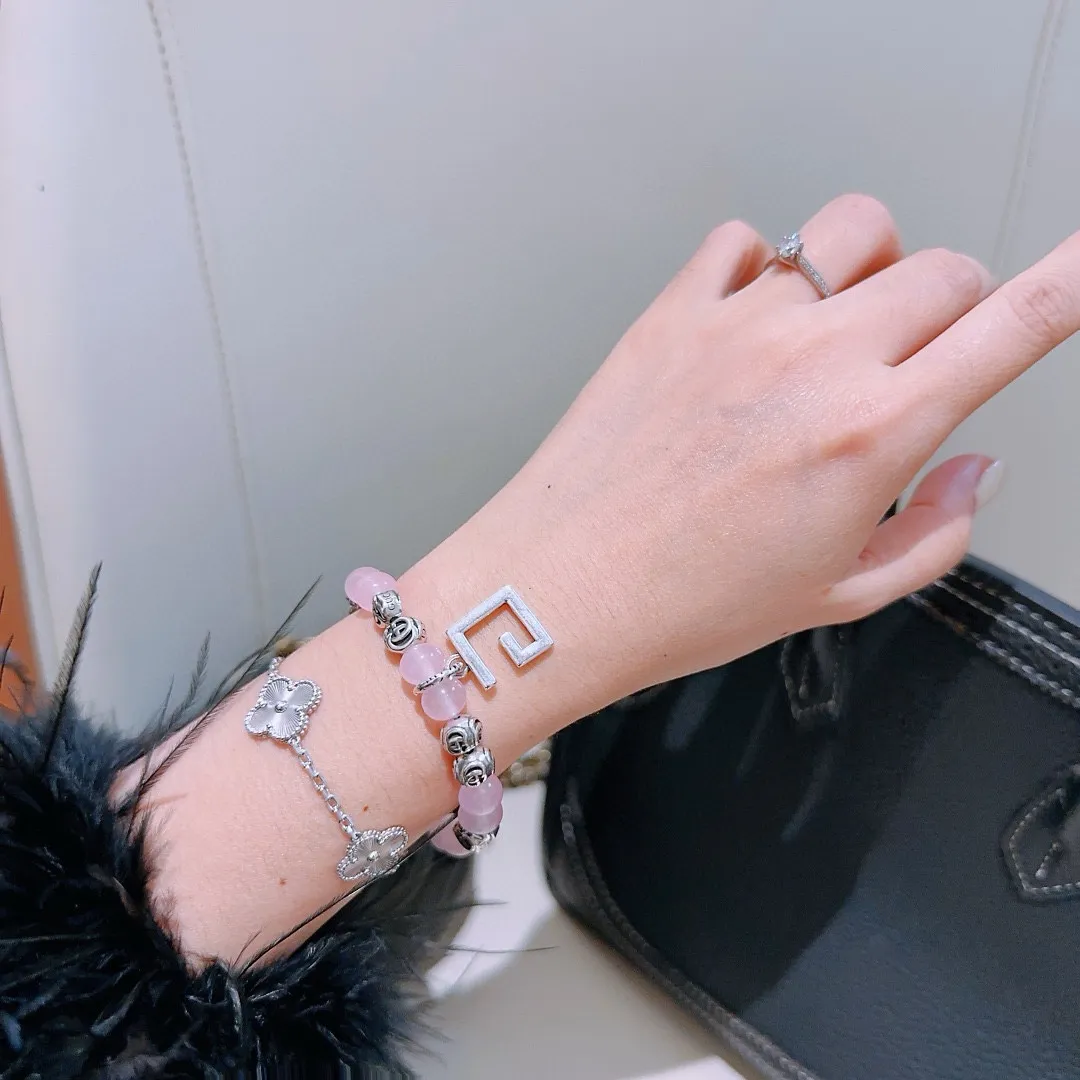 【GUCCI】ブレスレット、ファッションシンプルなスタイル 240815