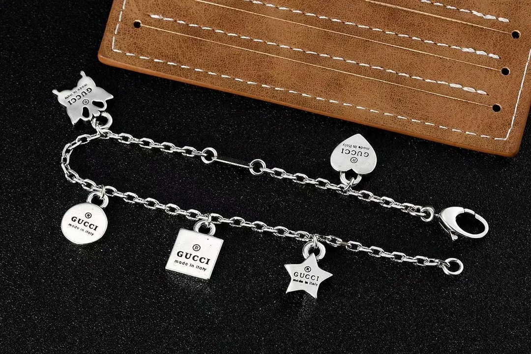 【GUCCI】ブレスレット、ファッションシンプルなスタイル