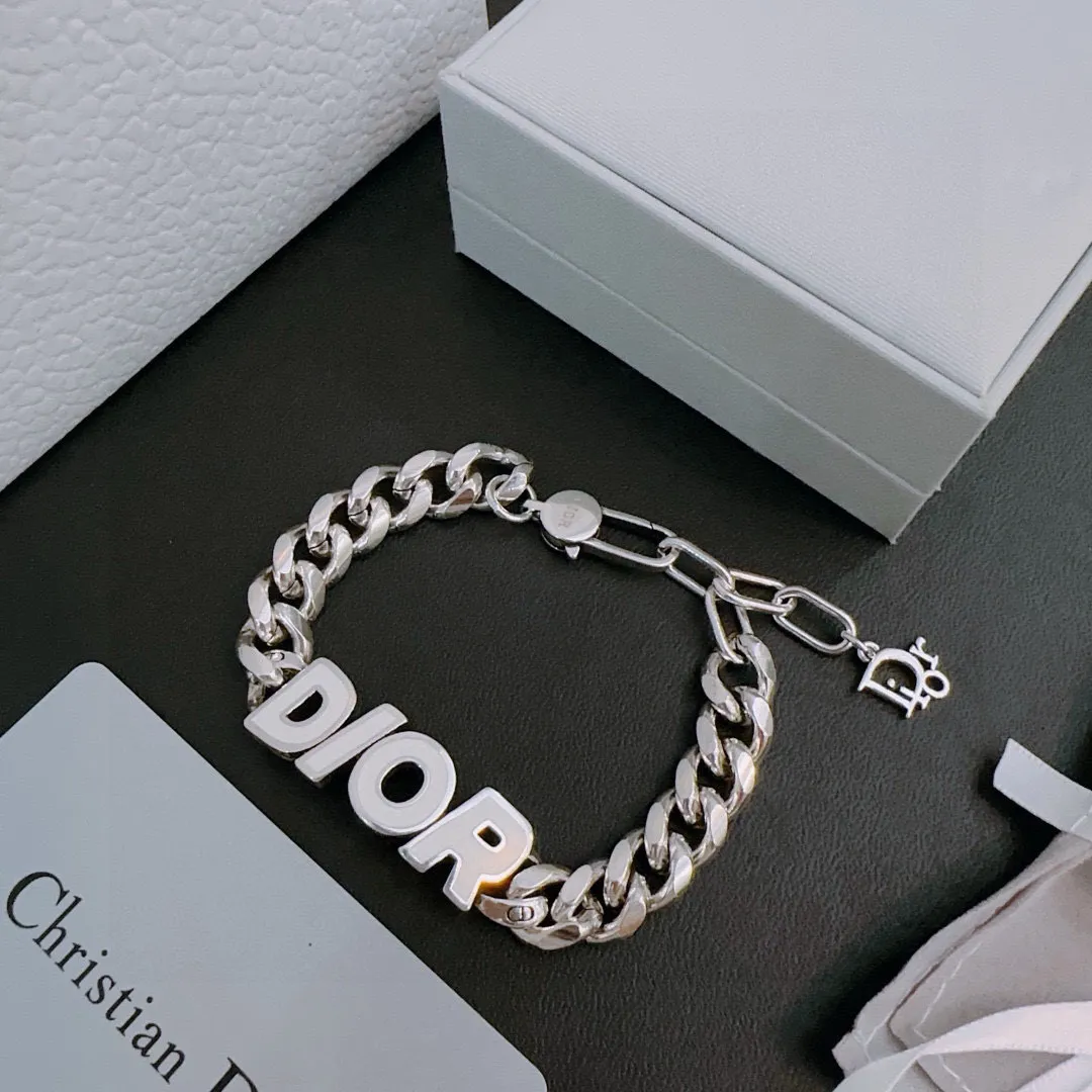 【DIOR】ブレスレット、ファッションシンプルなスタイル 250301