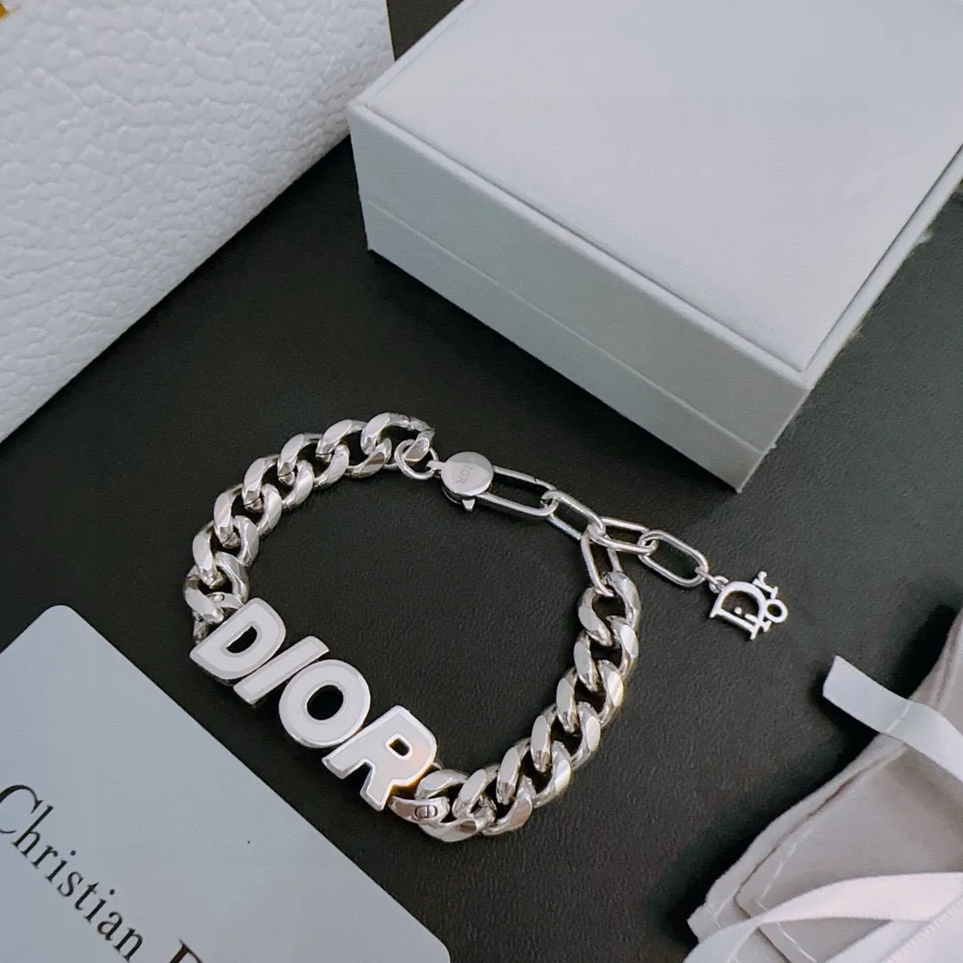 【DIOR】ブレスレット、ファッションシンプルなスタイル 250301