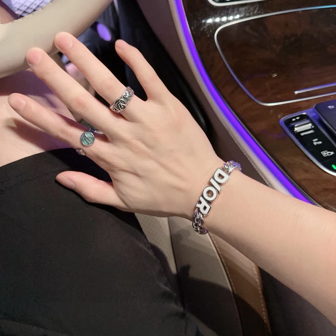 【DIOR】ブレスレット、ファッションシンプルなスタイル 250301