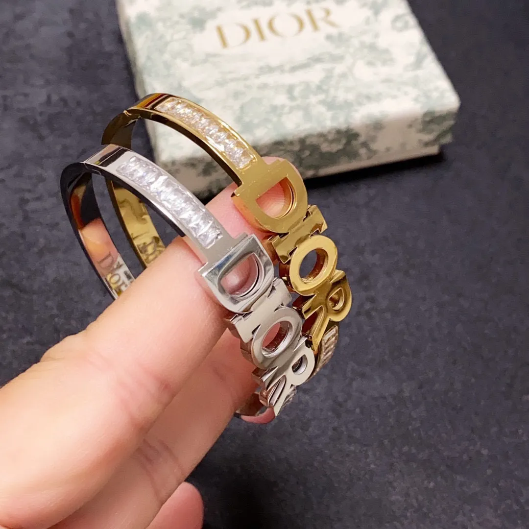【DIOR】ブレスレット、ファッションシンプルなスタイル
