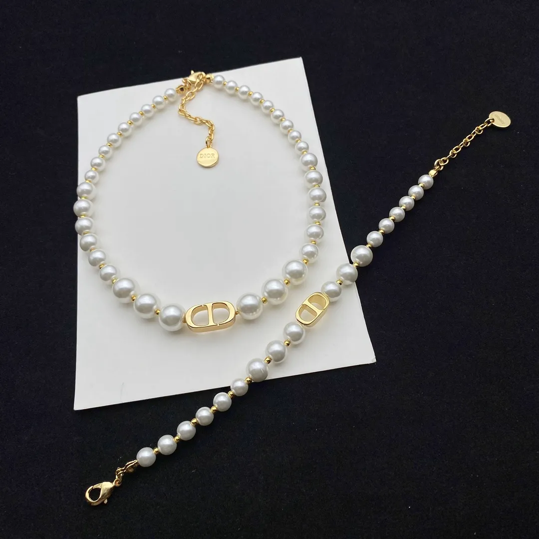 【DIOR】ブレスレット、ファッションシンプルなスタイル