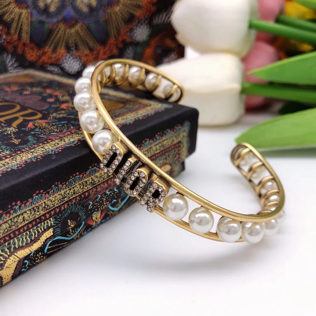 【DIOR】ブレスレット、ファッションシンプルなスタイル