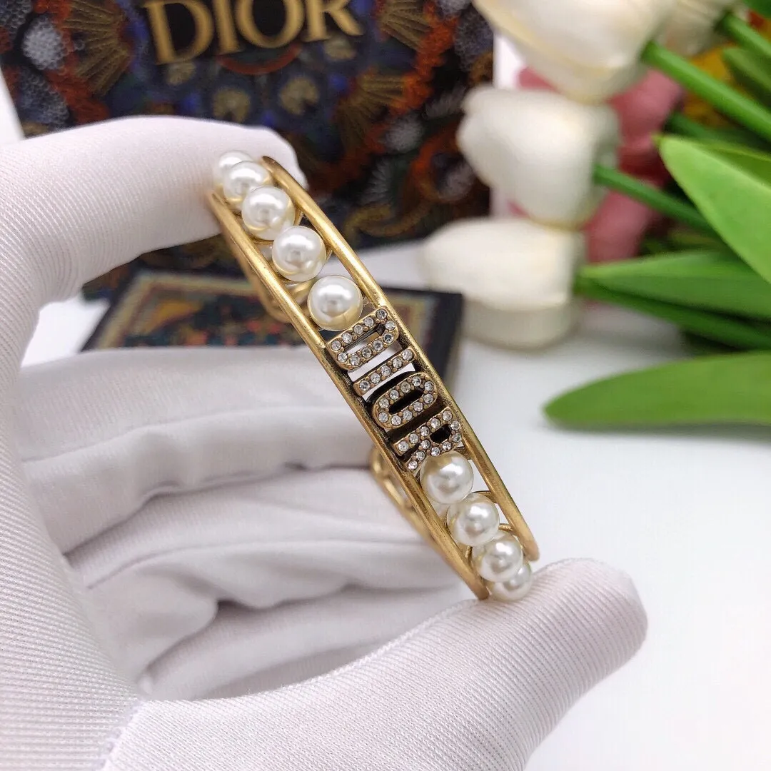 【DIOR】ブレスレット、ファッションシンプルなスタイル