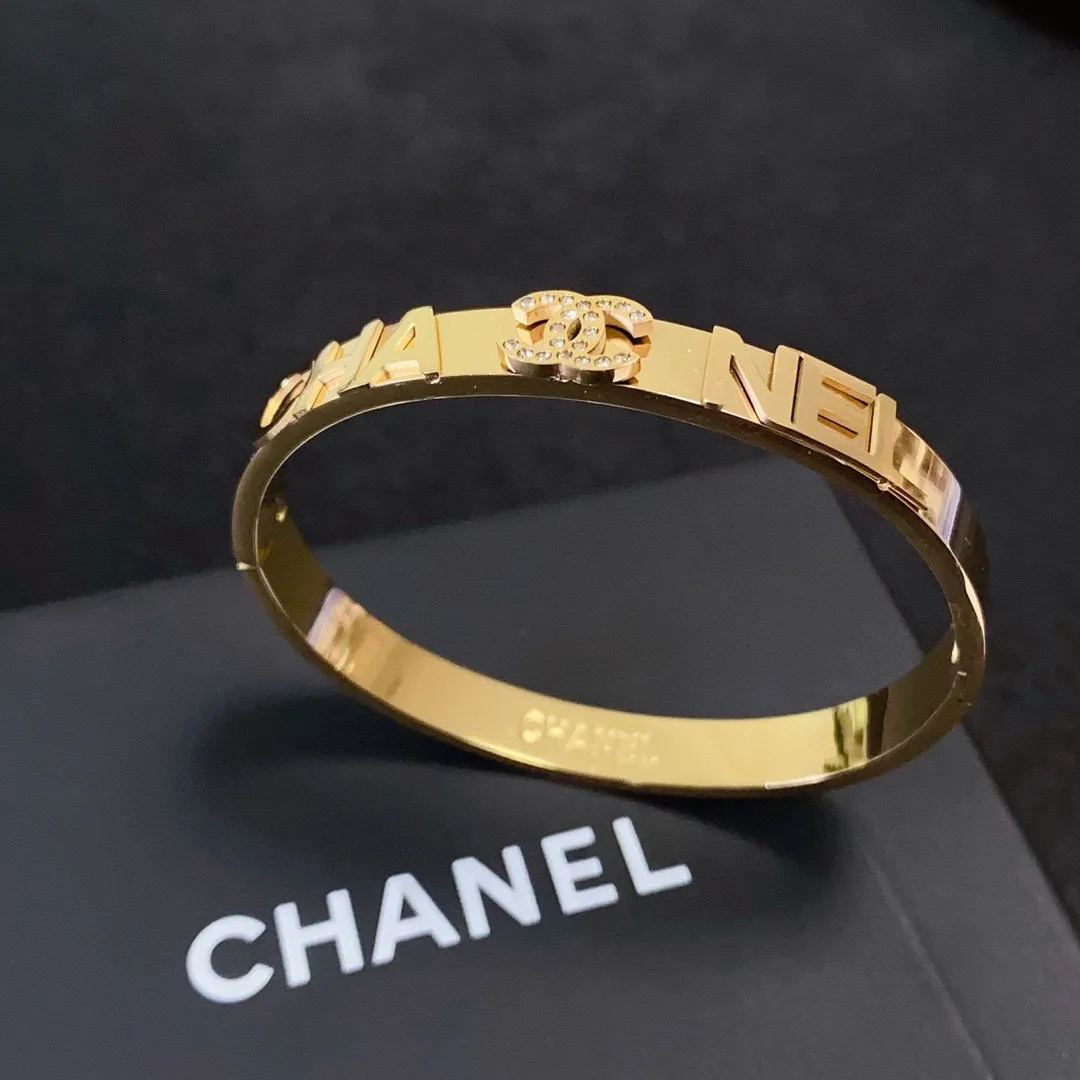 【CHANEL】  ブレスレット、ファッションシンプルなスタイル  250228