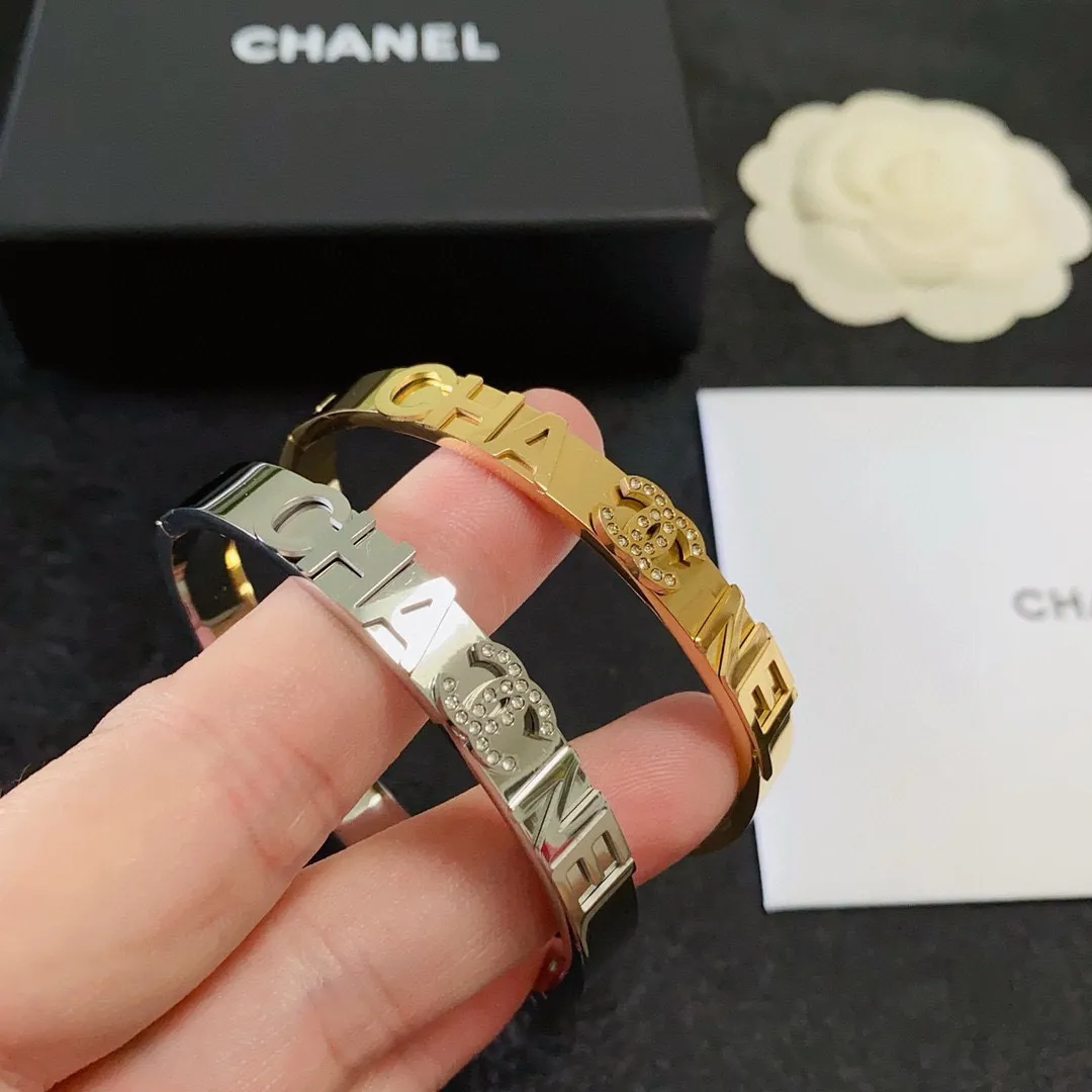【CHANEL】  ブレスレット、ファッションシンプルなスタイル  250228