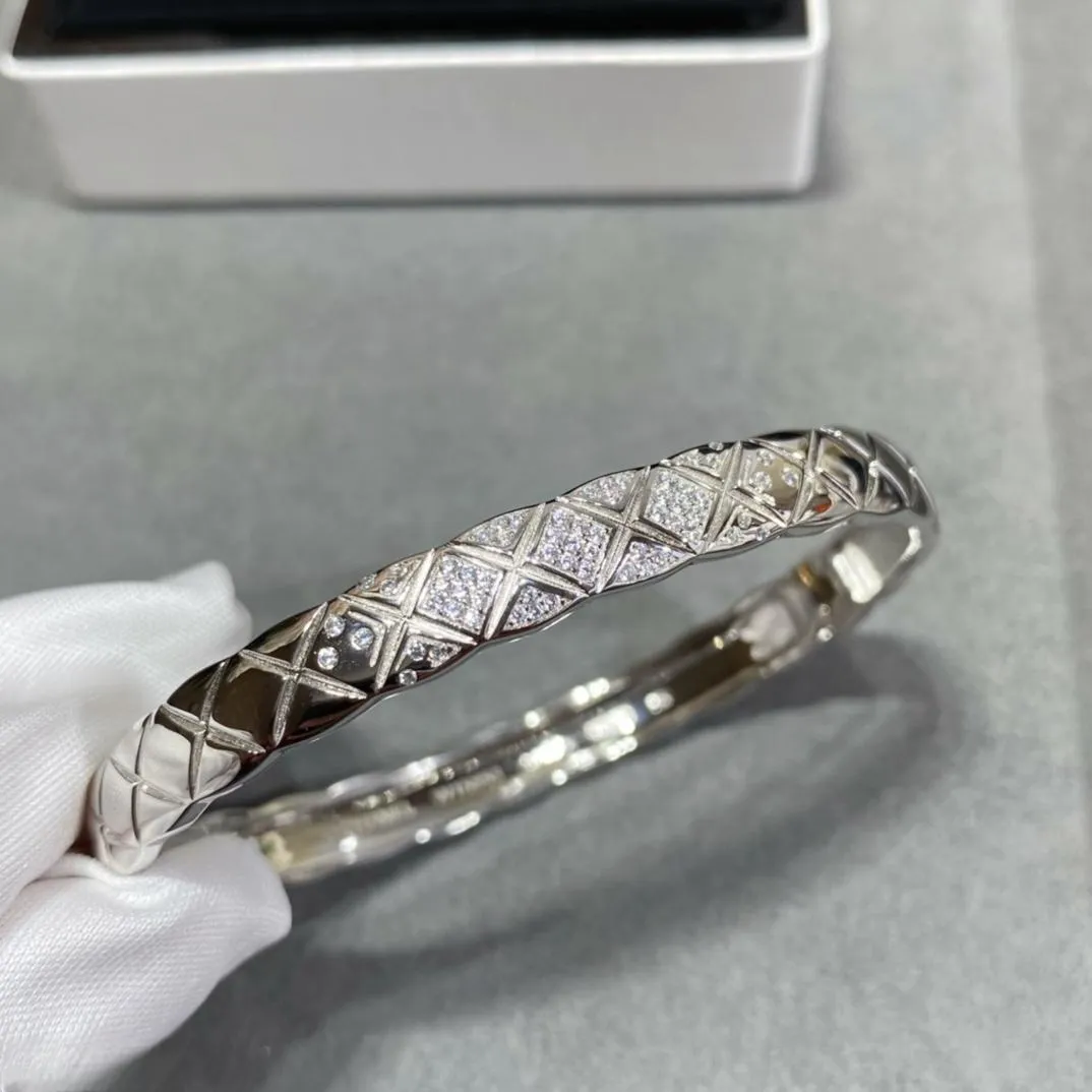 【CHANEL】  ブレスレット、ファッションシンプルなスタイル  250228