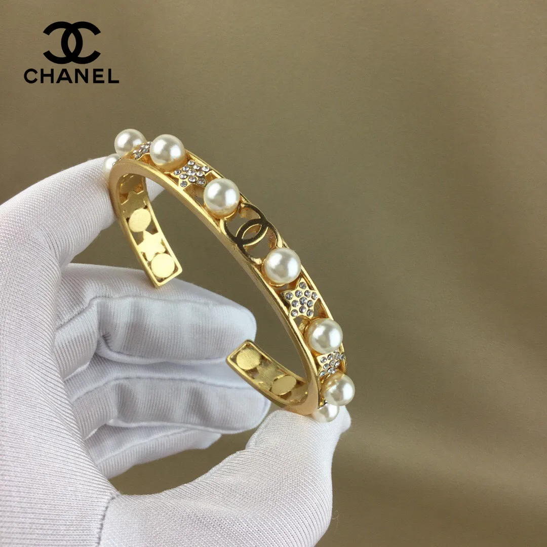 【CHANEL】ブレスレット、ファッションシンプルなスタイル