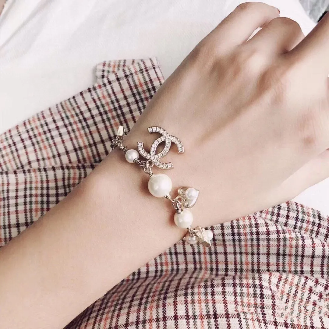 【CHANEL】ブレスレット、ファッションシンプルなスタイル