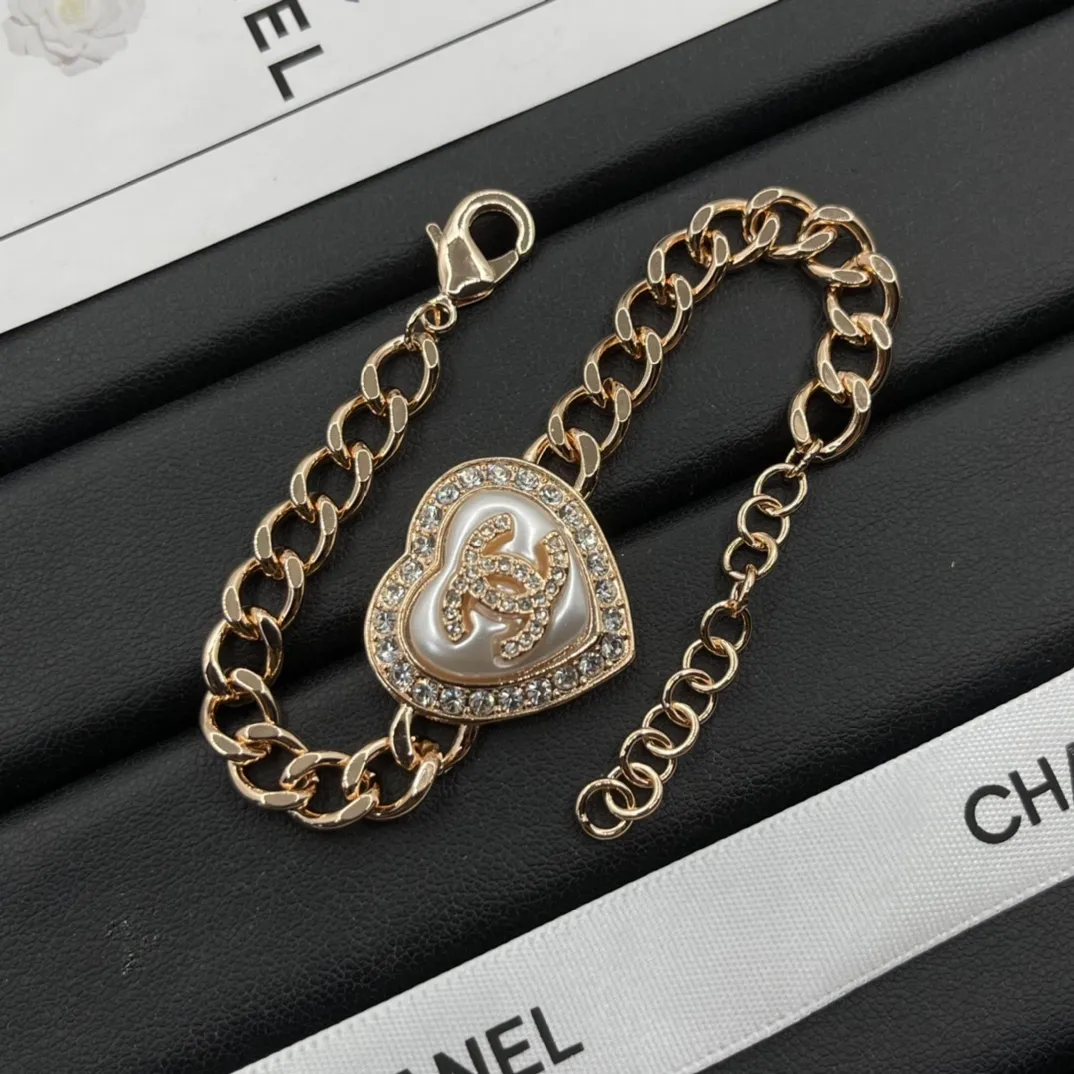 【CHANEL】ブレスレット、ファッションシンプルなスタイル