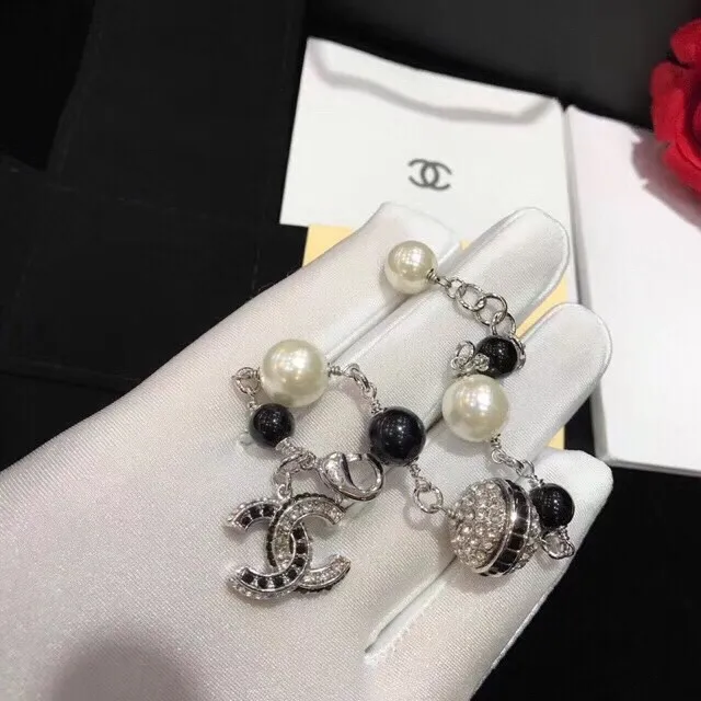 【CHANEL】ブレスレット、ファッションシンプルなスタイル