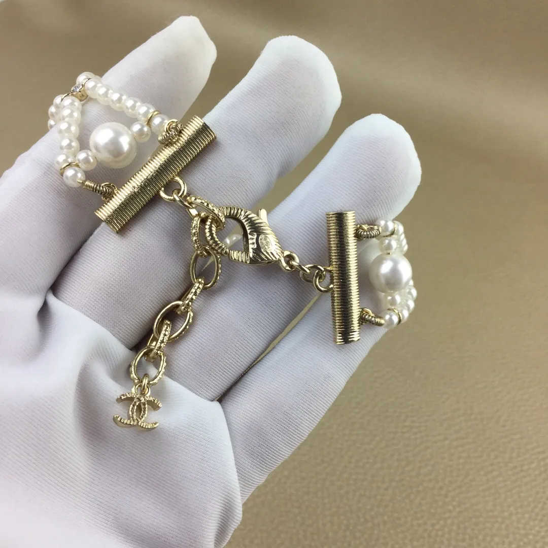 【CHANEL】ブレスレット、ファッションシンプルなスタイル
