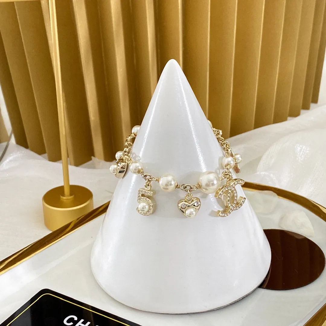 【CHANEL】ブレスレット、ファッションシンプルなスタイル