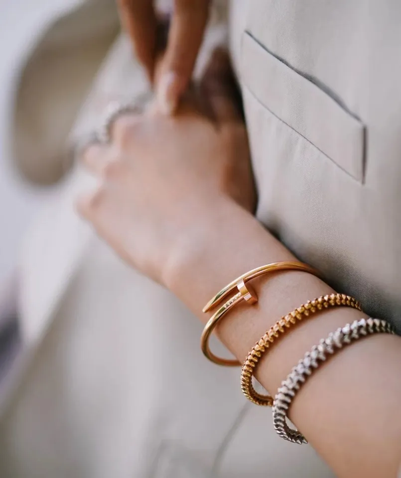 【CARTIER】ブレスレット、ファッションシンプルなスタイル 2472