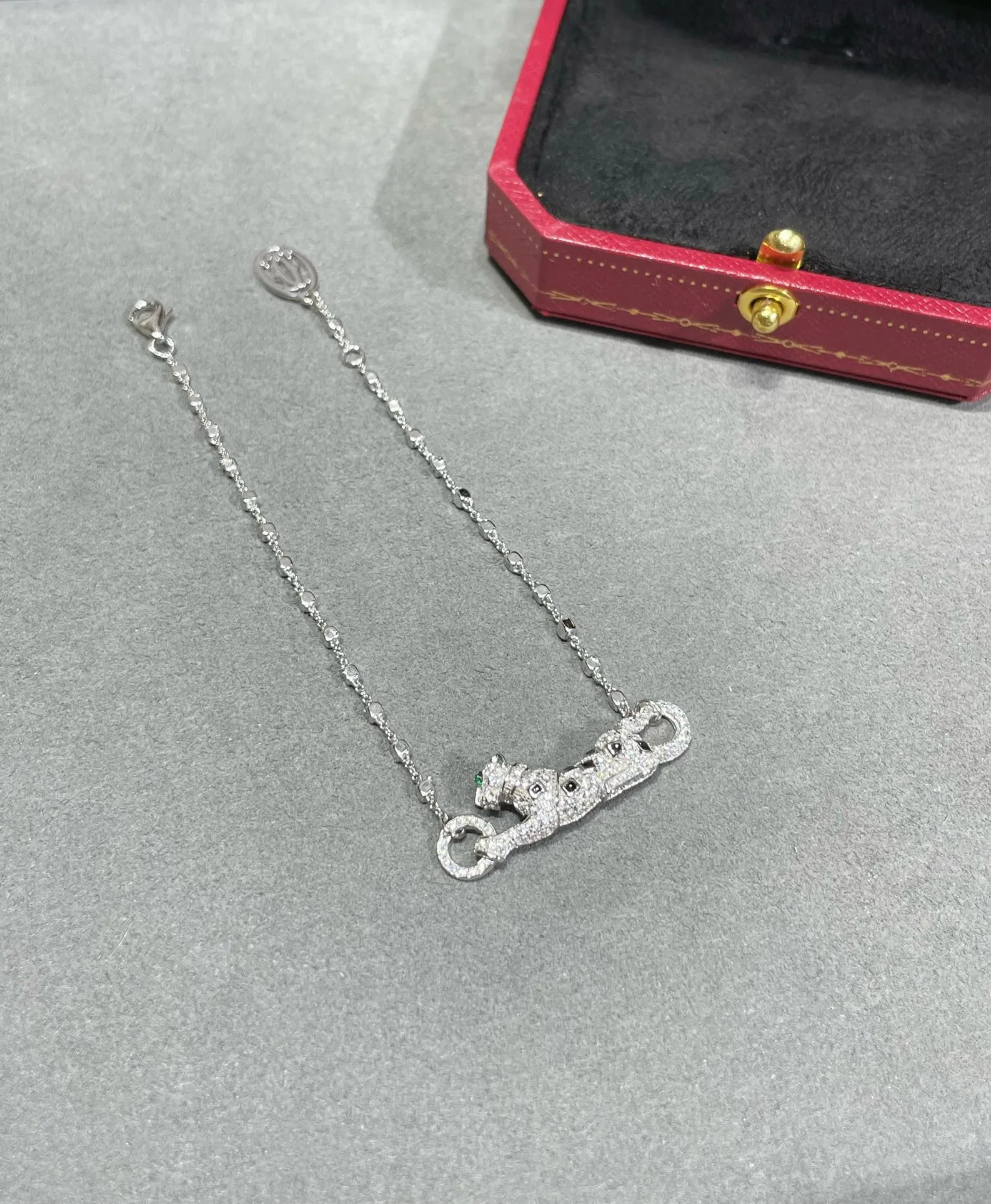 【CARTIER】ブレスレット、ファッションシンプルなスタイル