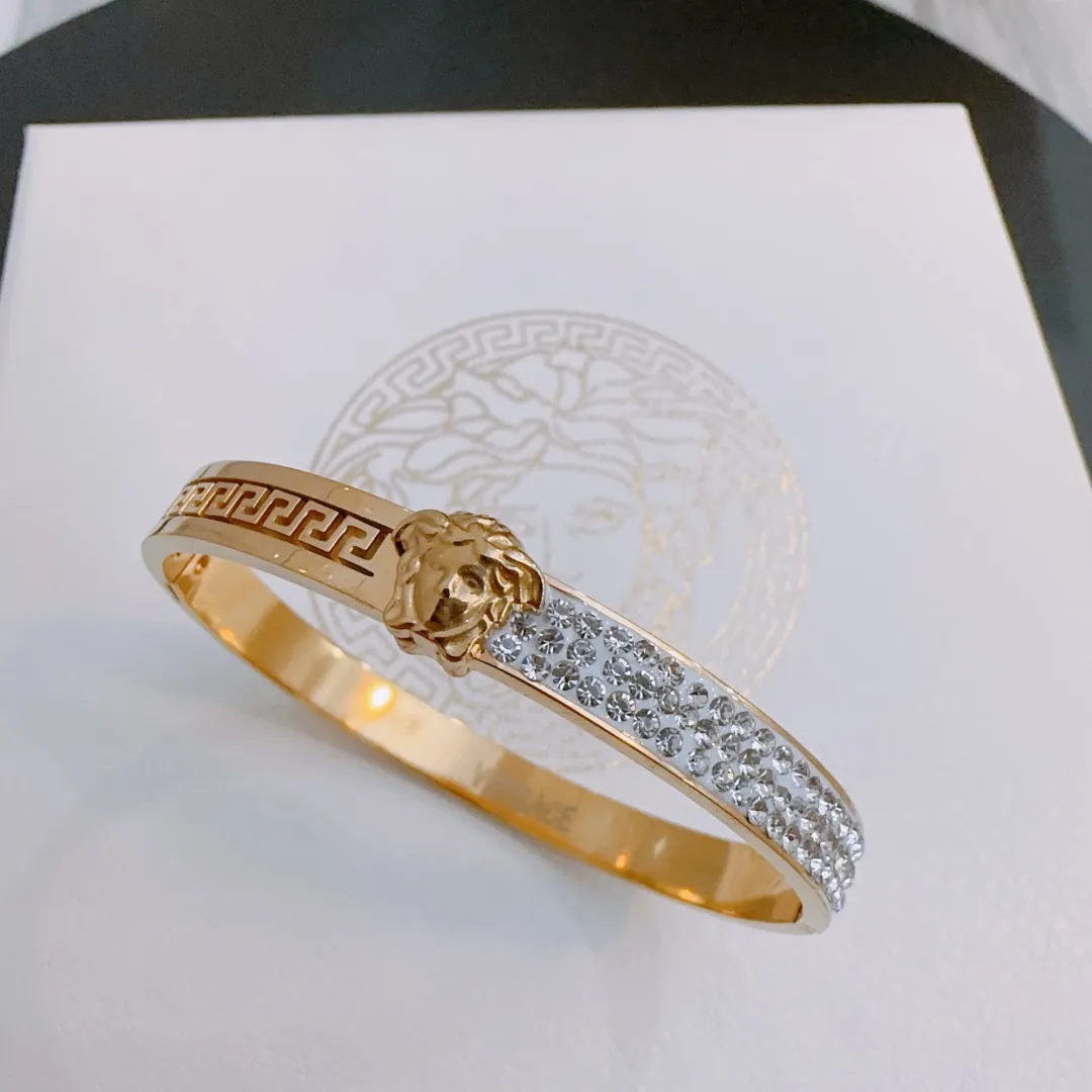 【VERSACE】ブレスレット、ファッションシンプルなスタイル 2474