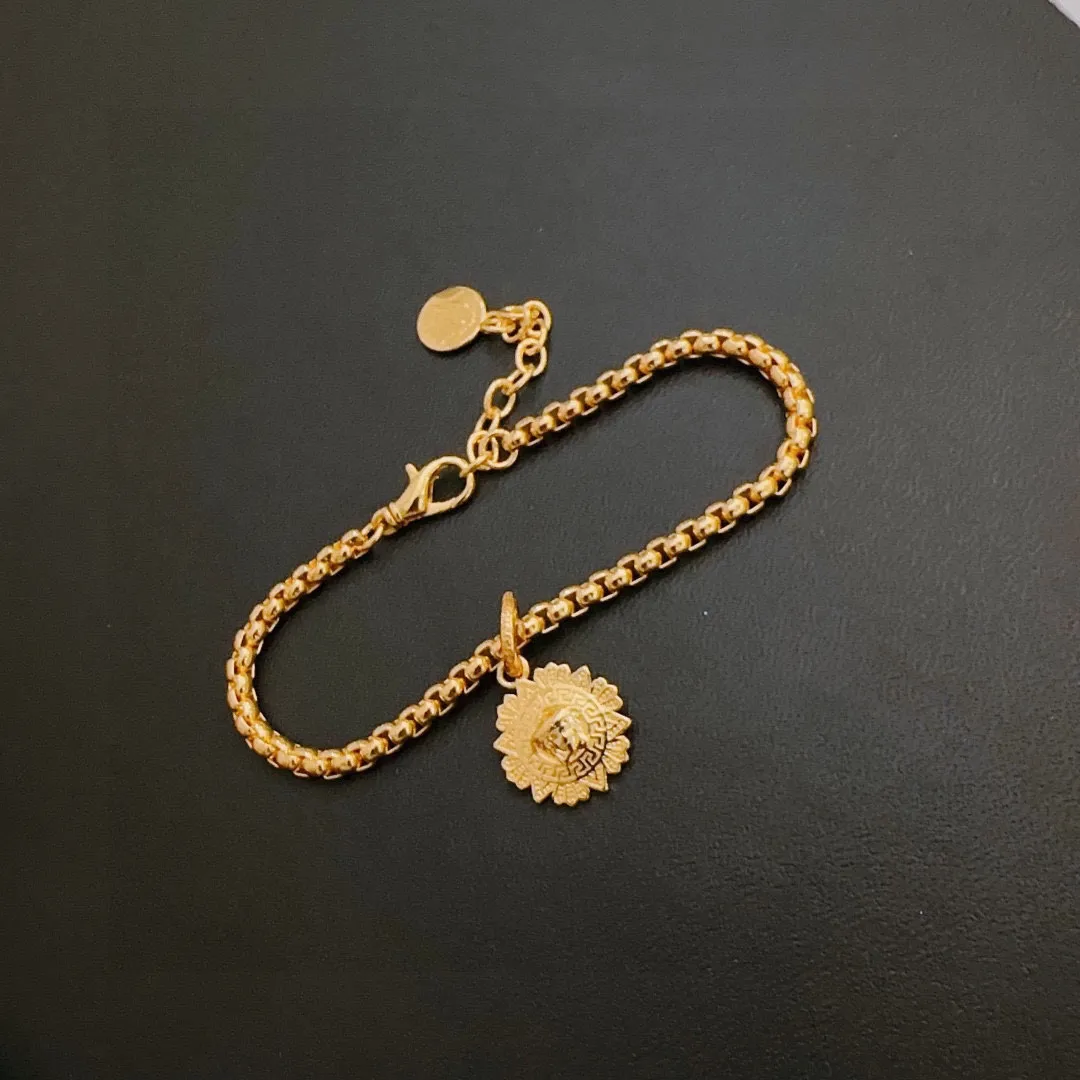 【VERSACE】ブレスレット、ファッションシンプルなスタイル 2474