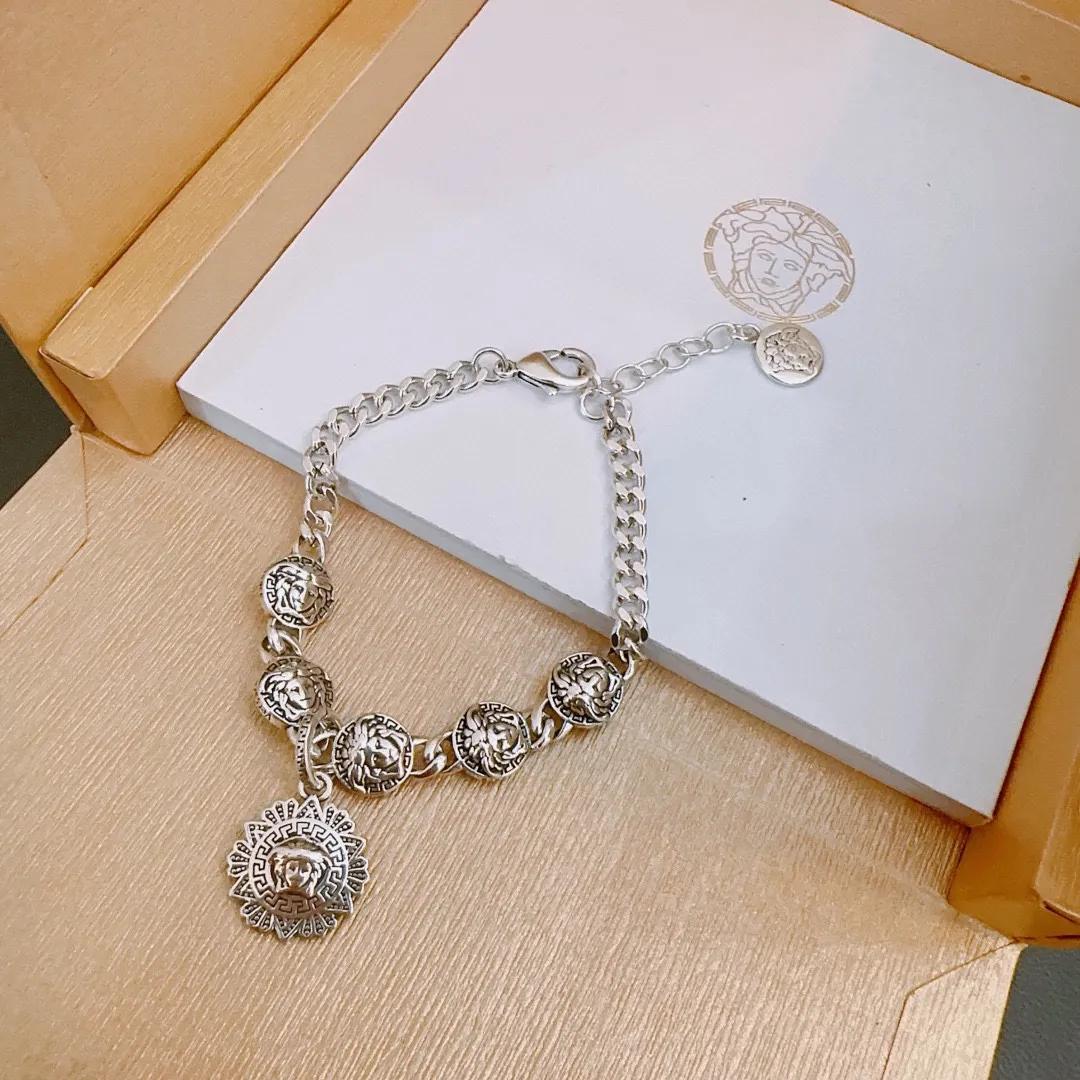 【VERSACE】ブレスレット、ファッションシンプルなスタイル 2474