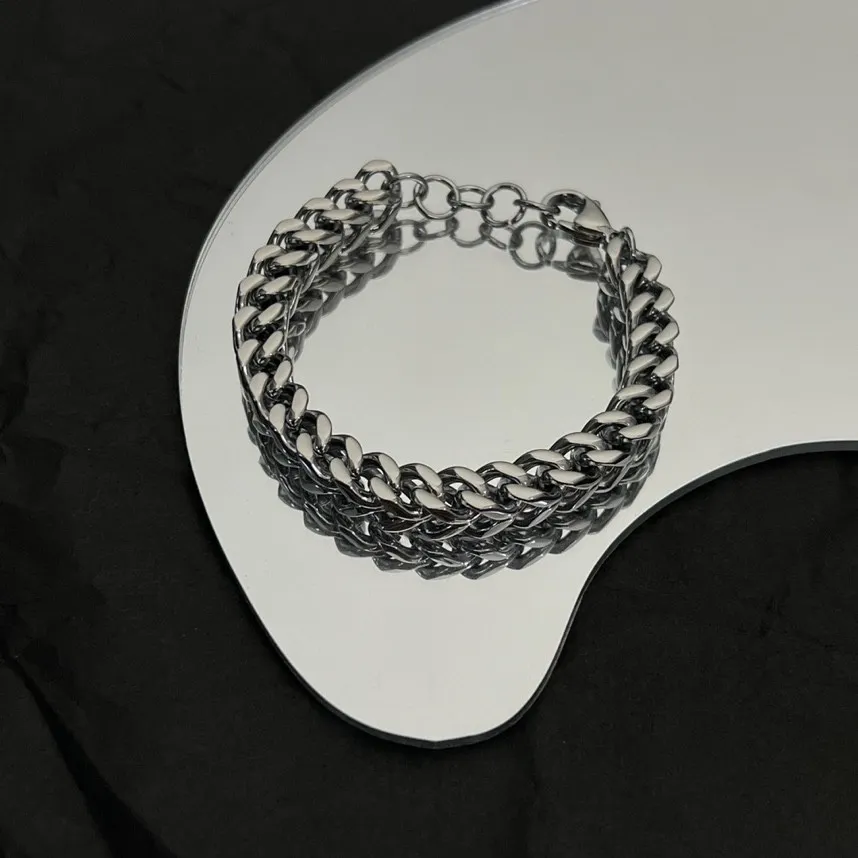 【BALENCIAGA】ブレスレット、ファッションシンプルなスタイル