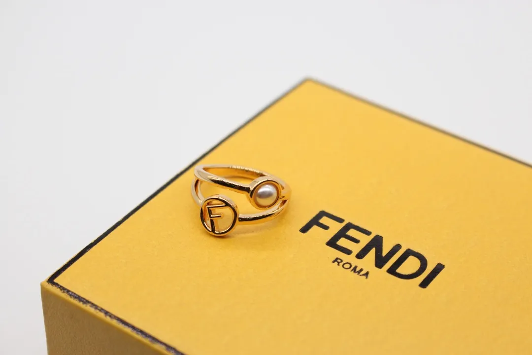 【FENDI】フェンディ 指輪