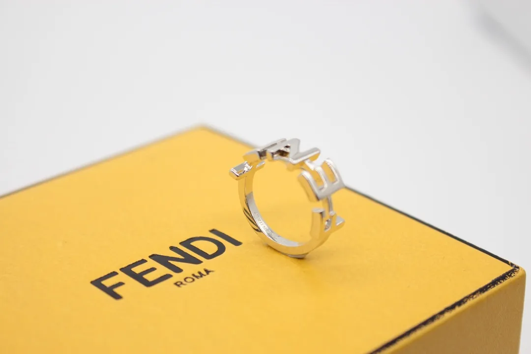 【FENDI】フェンディ 指輪