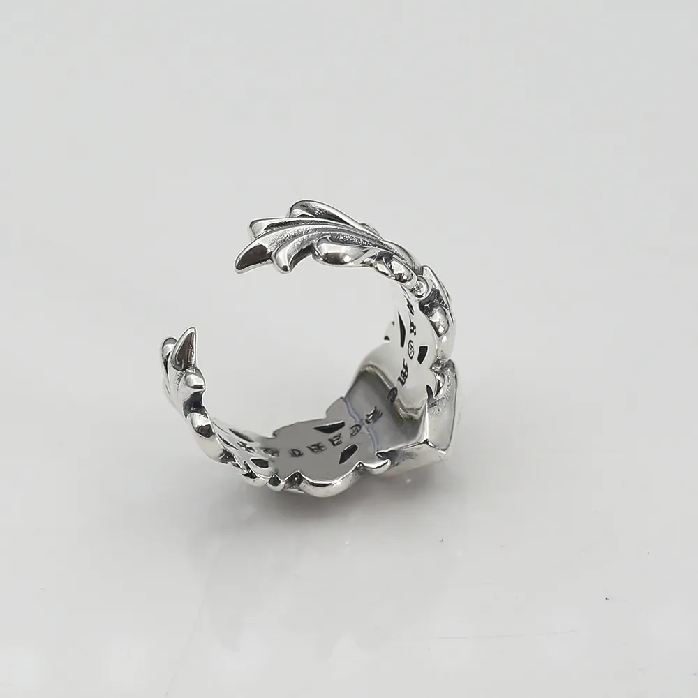 【Chrome Hearts】  男性と女性のためのクロエハートファッションパーソナリティリング