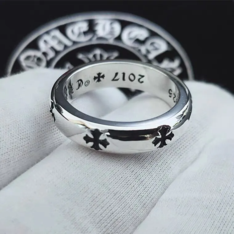 【Chrome Hearts】  男性と女性のためのクロエハートファッションパーソナリティリング