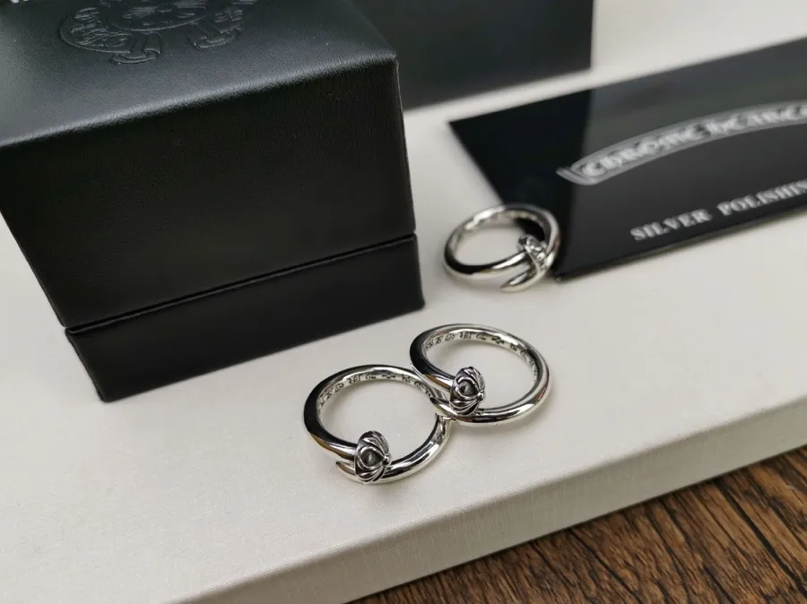 【Chrome Hearts】  男性と女性のためのクロエハートファッションパーソナリティリング