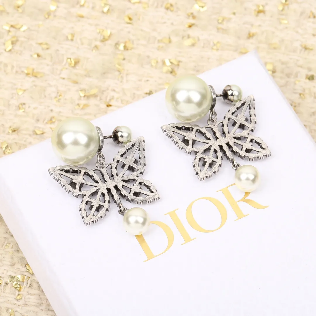 【DIOR】ディオール  ファッションスタイルのイヤリング