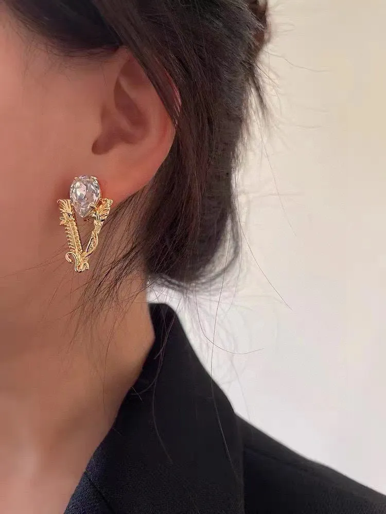 【VERSACE】ヴェルサーチ  ファッションスタイルのイヤリング