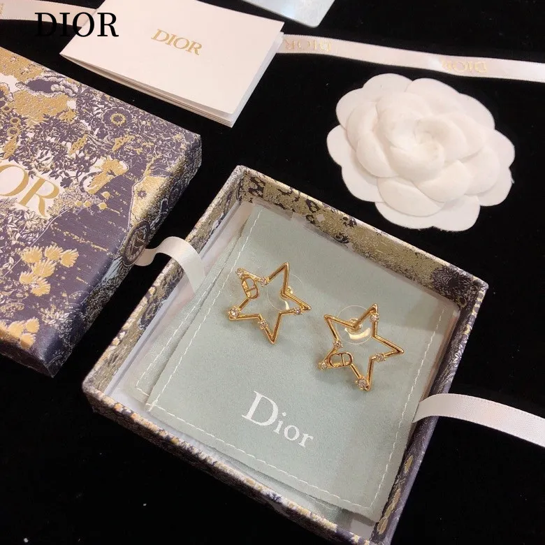 【DIOR】ディオール  ファッションスタイルのイヤリング