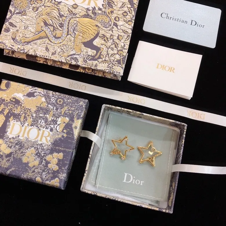【DIOR】ディオール  ファッションスタイルのイヤリング