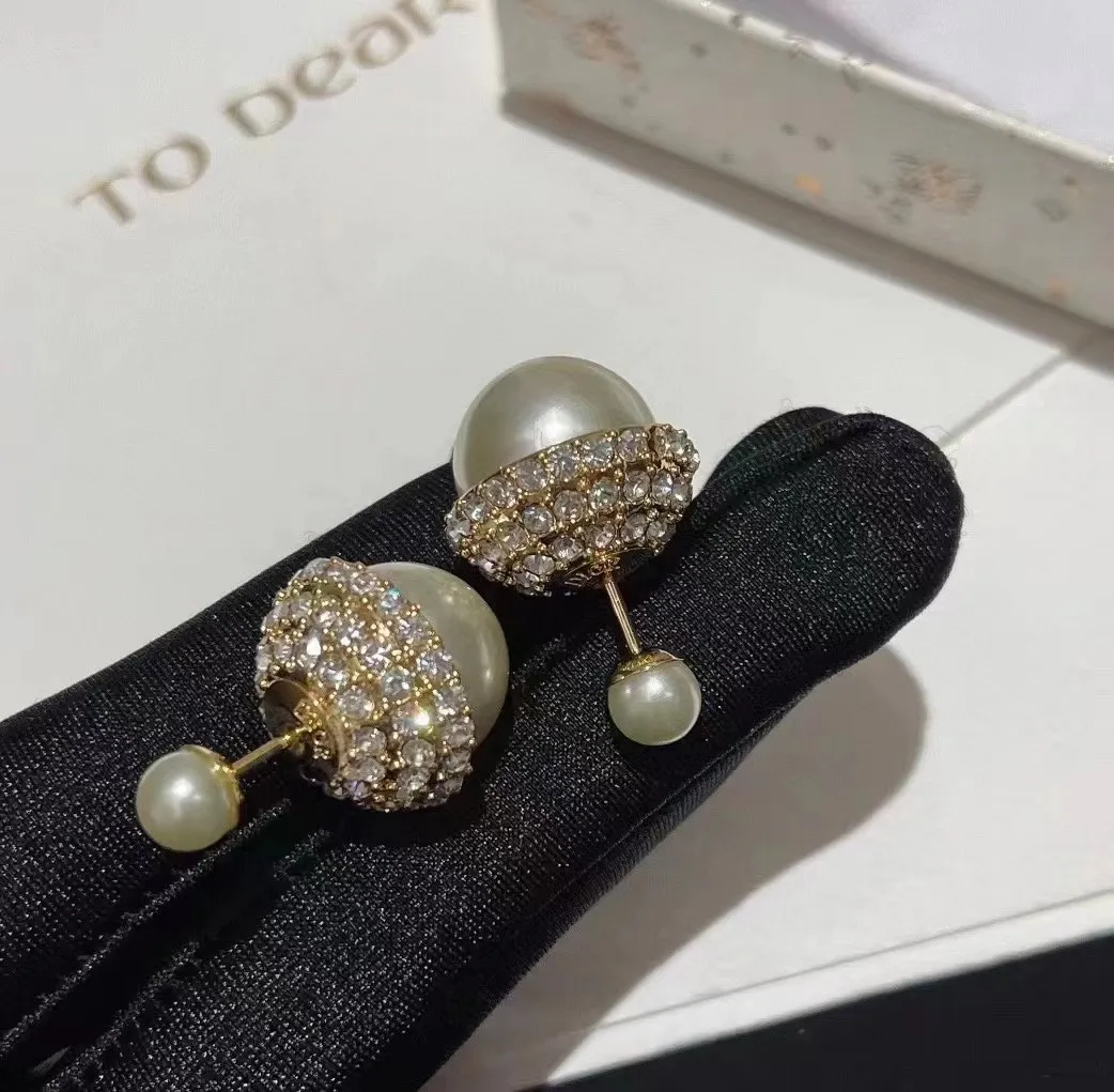 【DIOR】ディオール  ファッションスタイルのイヤリング