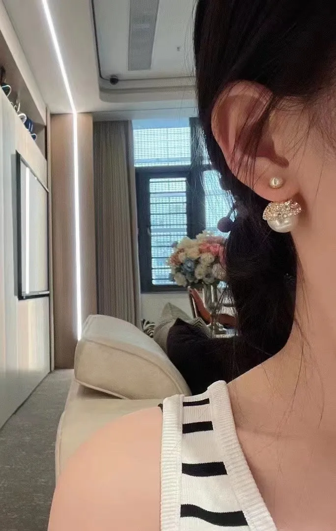 【DIOR】ディオール  ファッションスタイルのイヤリング