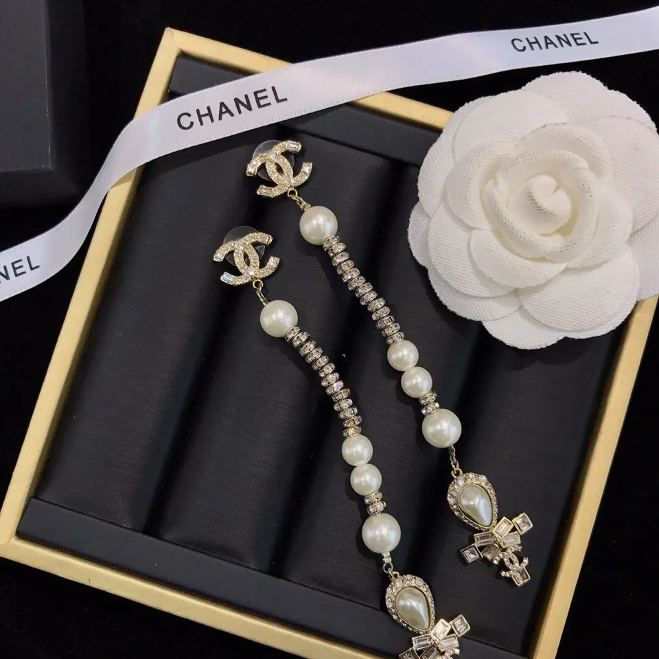 【CHANEL 】 シャネル   ファッションスタイルのイヤリング