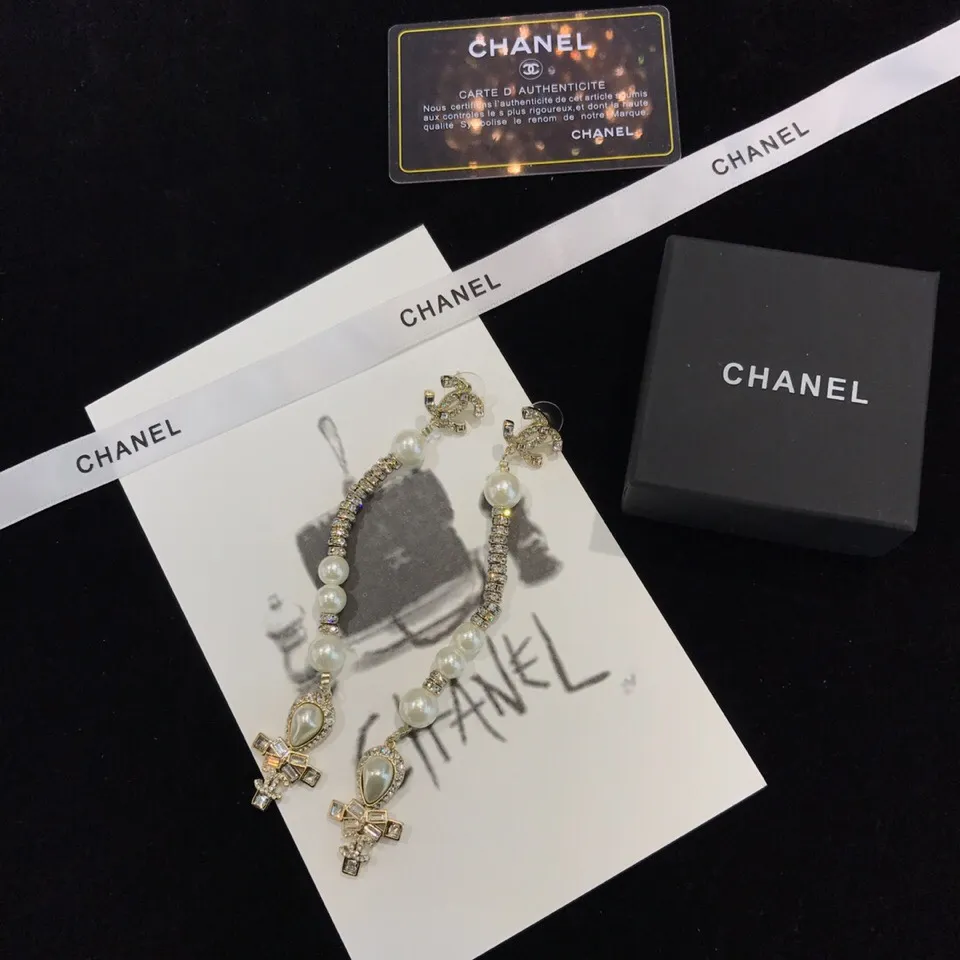 【CHANEL 】 シャネル   ファッションスタイルのイヤリング