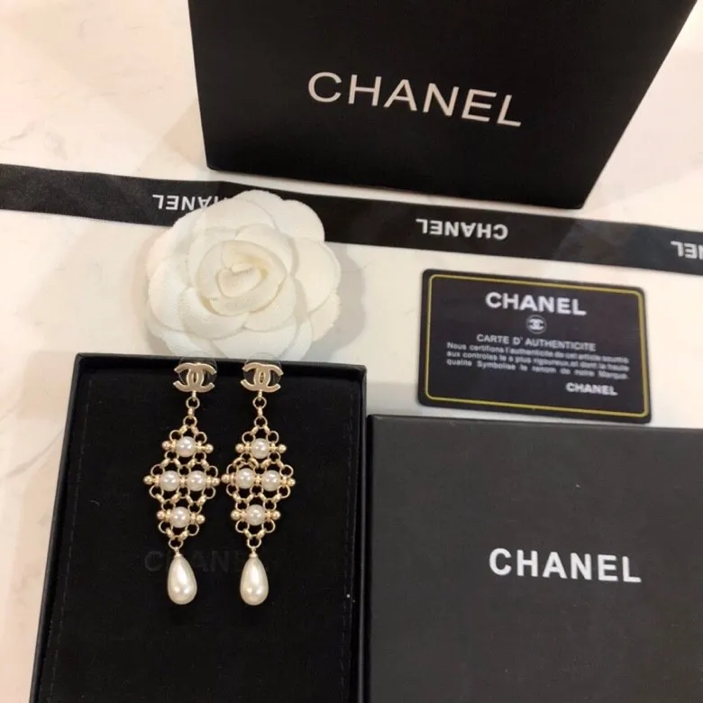 【CHANEL 】 シャネル   ファッションスタイルのイヤリング